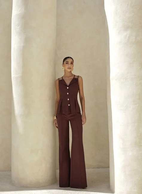 Conjunto Alfaiataria Blusa Pregas Café