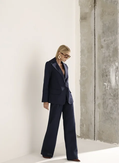 Conjunto Blazer Com Calça Azul Marinho 2